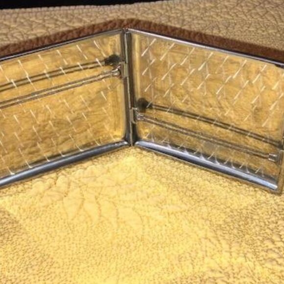 Vintage 1950's Japanese Geisha Girl Cigarette Case or Money/Business Card Holder - Picture 5 of 7